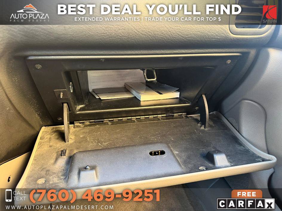 Used 2005 Saturn L-Series L300 FWD image 29