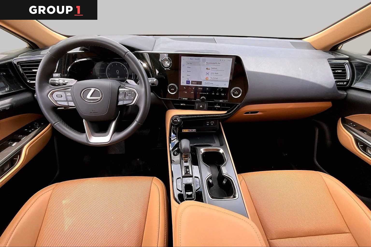 Used 2025 Lexus NX 250 FWD w/ Towing Package (2000 Lbs) image 13