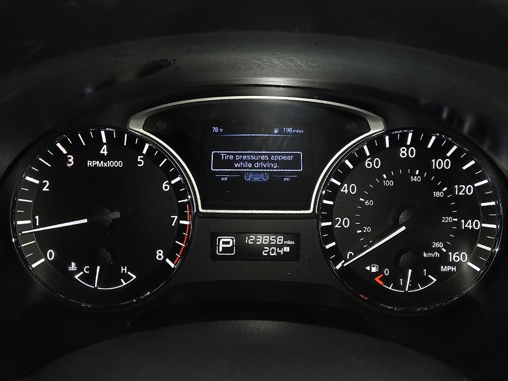 Used 2015 Nissan Altima 2.5 SV image 23