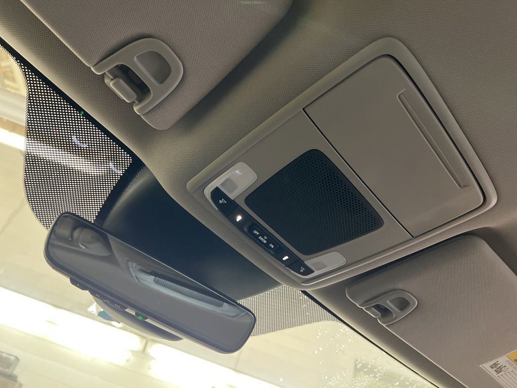 Used 2024 Honda Pilot EX-L image 25