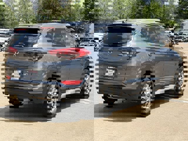 Used 2018 Hyundai Tucson SEL Plus image 4