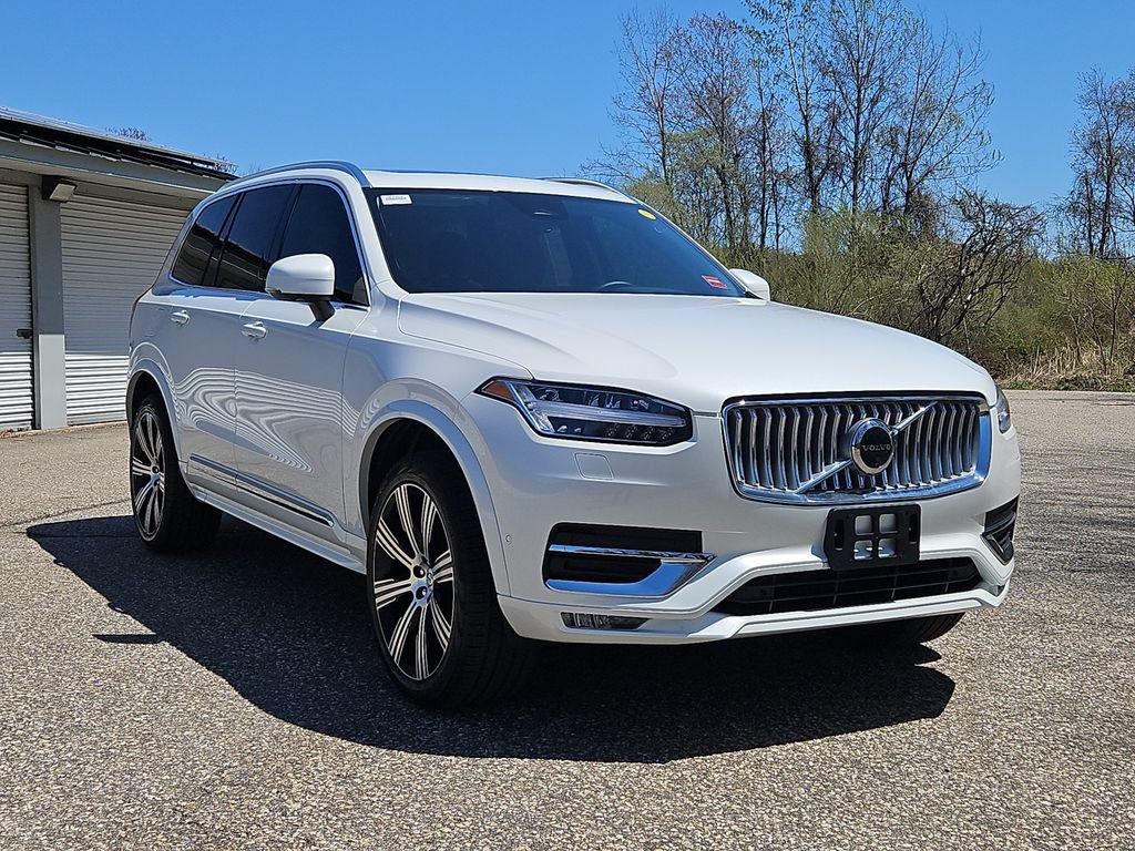 Used 2025 Volvo XC90 B6 Plus w/ Protection Package Premier AWD/4WD image 9