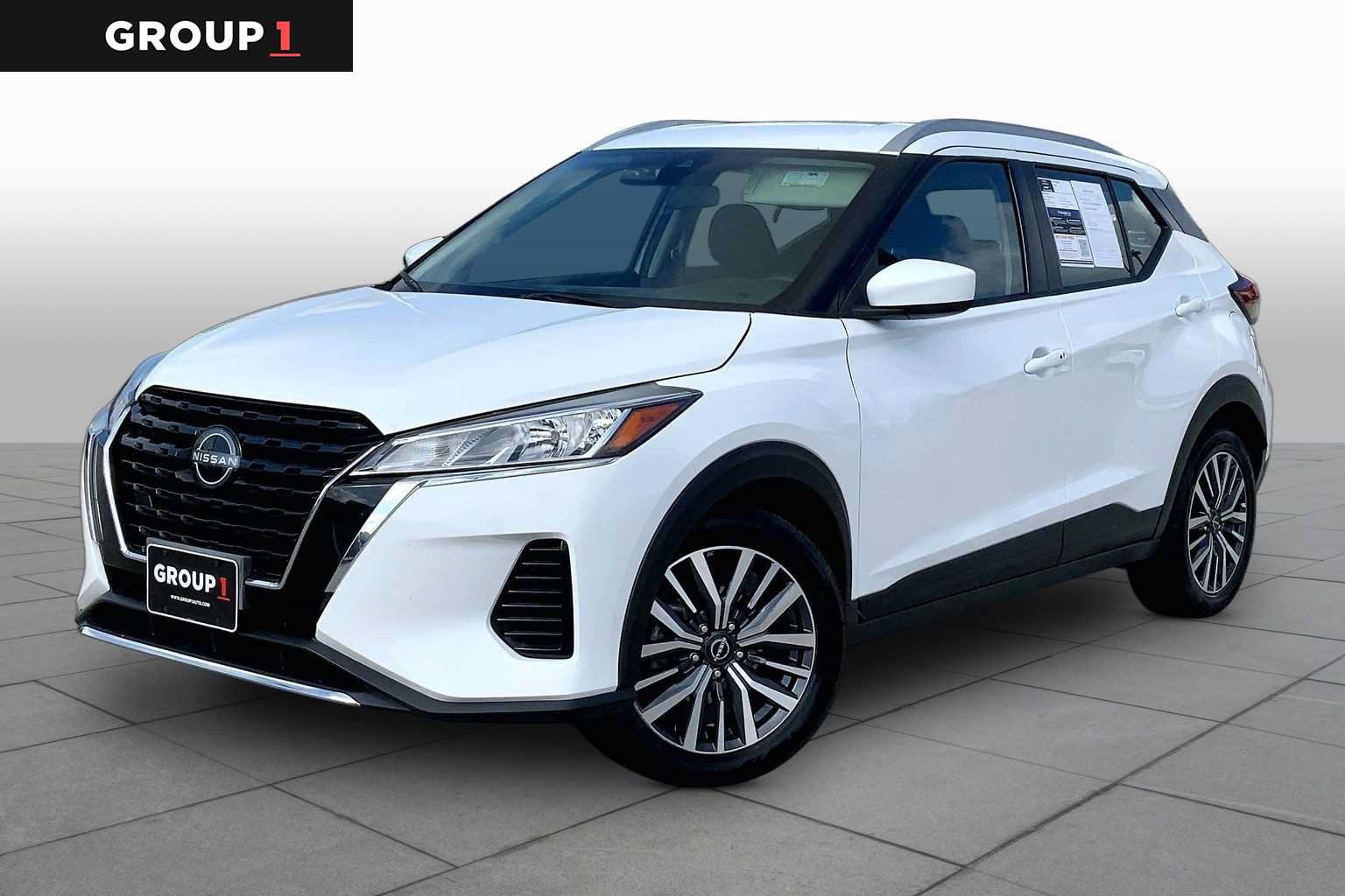 Used 2023 Nissan Kicks SV FWD image 1