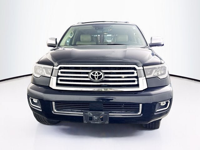 Used 2019 Toyota Sequoia Platinum AWD/4WD image 2