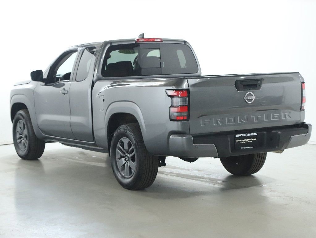 Certified 2025 Nissan Frontier SV image 41