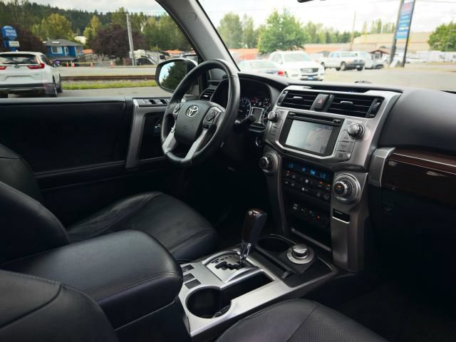Used 2017 Toyota 4Runner Limited AWD/4WD image 36