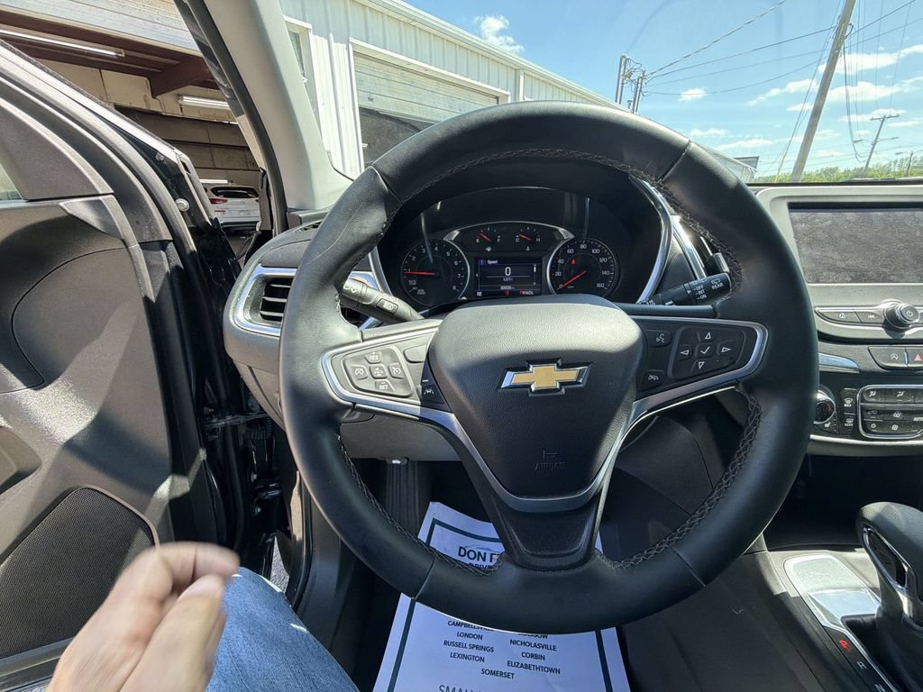 Used 2023 Chevrolet Equinox LT FWD image 14