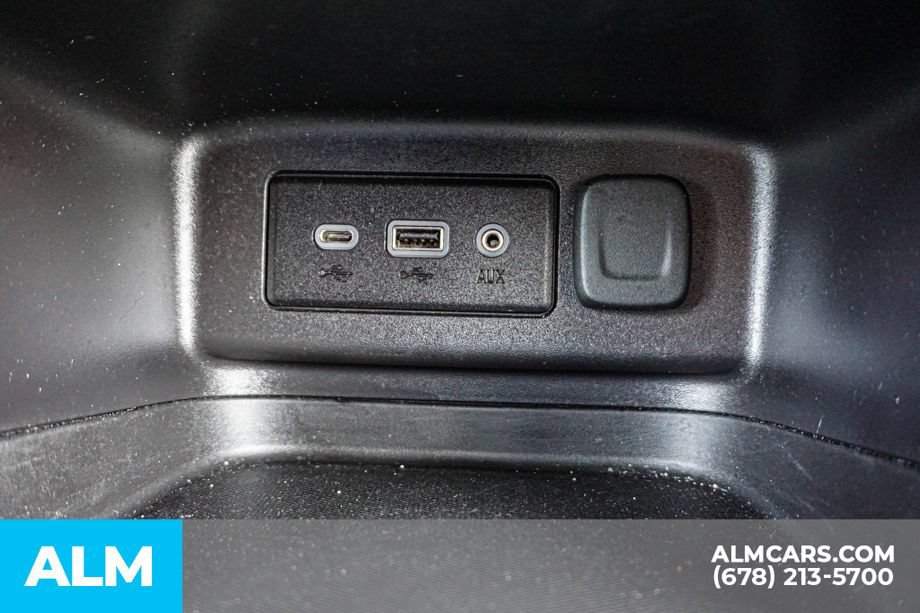 Used 2024 Chevrolet Equinox LT FWD image 41