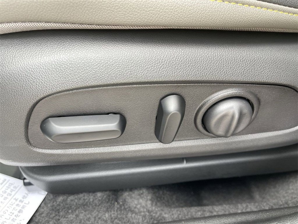 New 2026 Chevrolet Trax ACTIV w/ Sunroof Package image 12