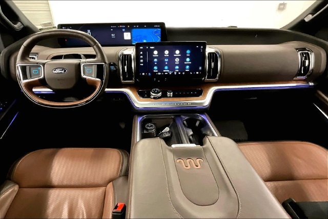 Used 2025 Ford Expedition King Ranch AWD/4WD image 19