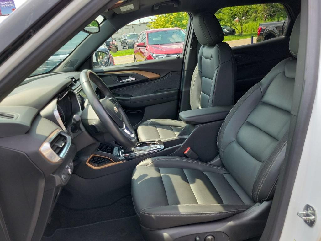 Used 2023 Chevrolet TrailBlazer ACTIV w/ Sun and Liftgate Package FWD image 19