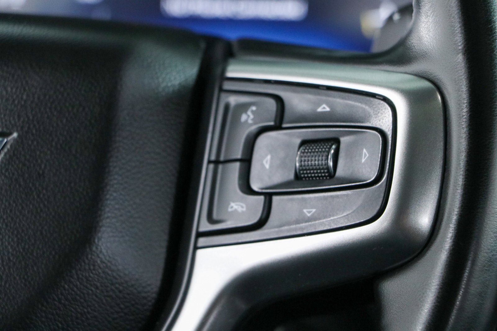 Used 2024 Chevrolet Silverado 1500 RST w/ Convenience Package II AWD/4WD image 16
