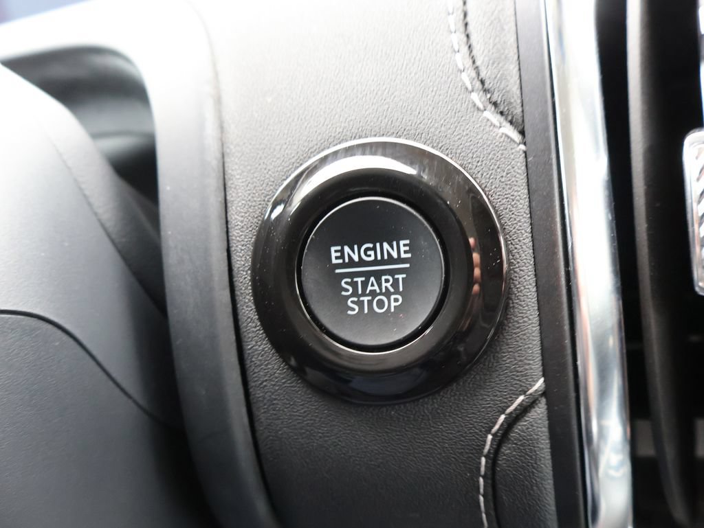 Used 2025 Ford Expedition Max Platinum AWD/4WD image 36