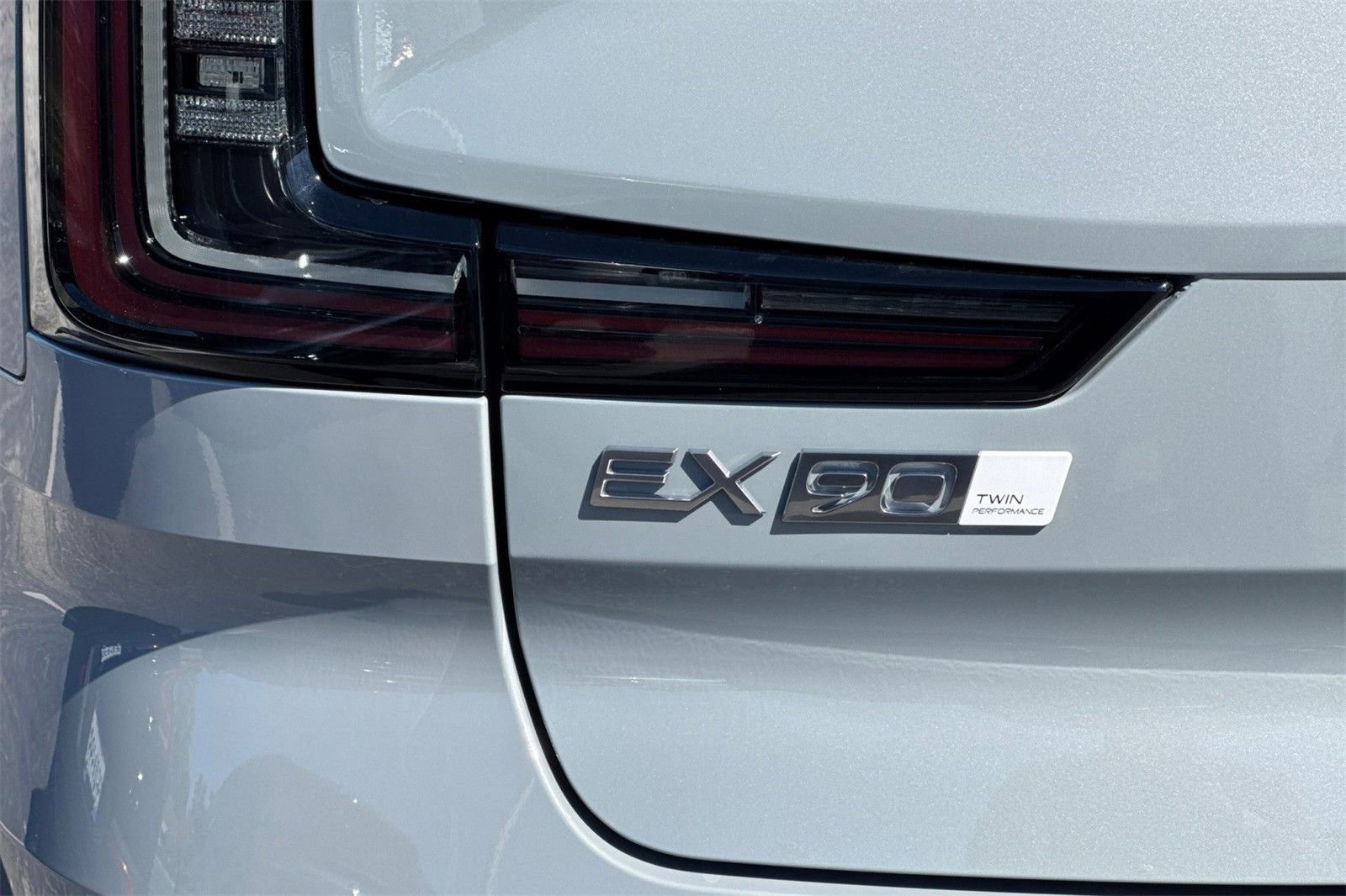 New 2025 Volvo EX90 Plus image 25