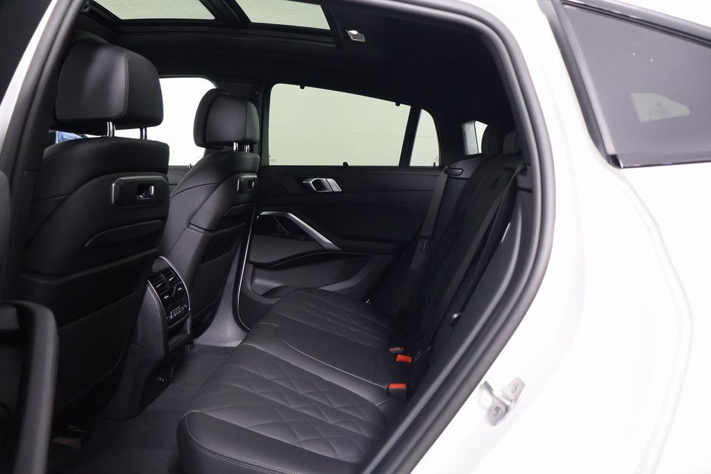 New 2027 BMW X6 xDrive40i w/ Executive Package AWD/4WD image 6