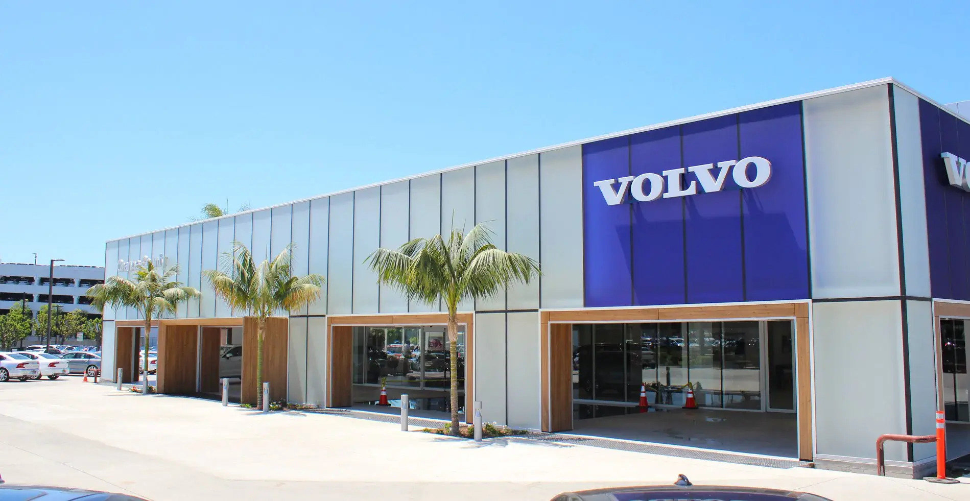 Certified 2023 Volvo C40 P8 Recharge Plus w/ Protection Package Premier AWD/4WD image 30