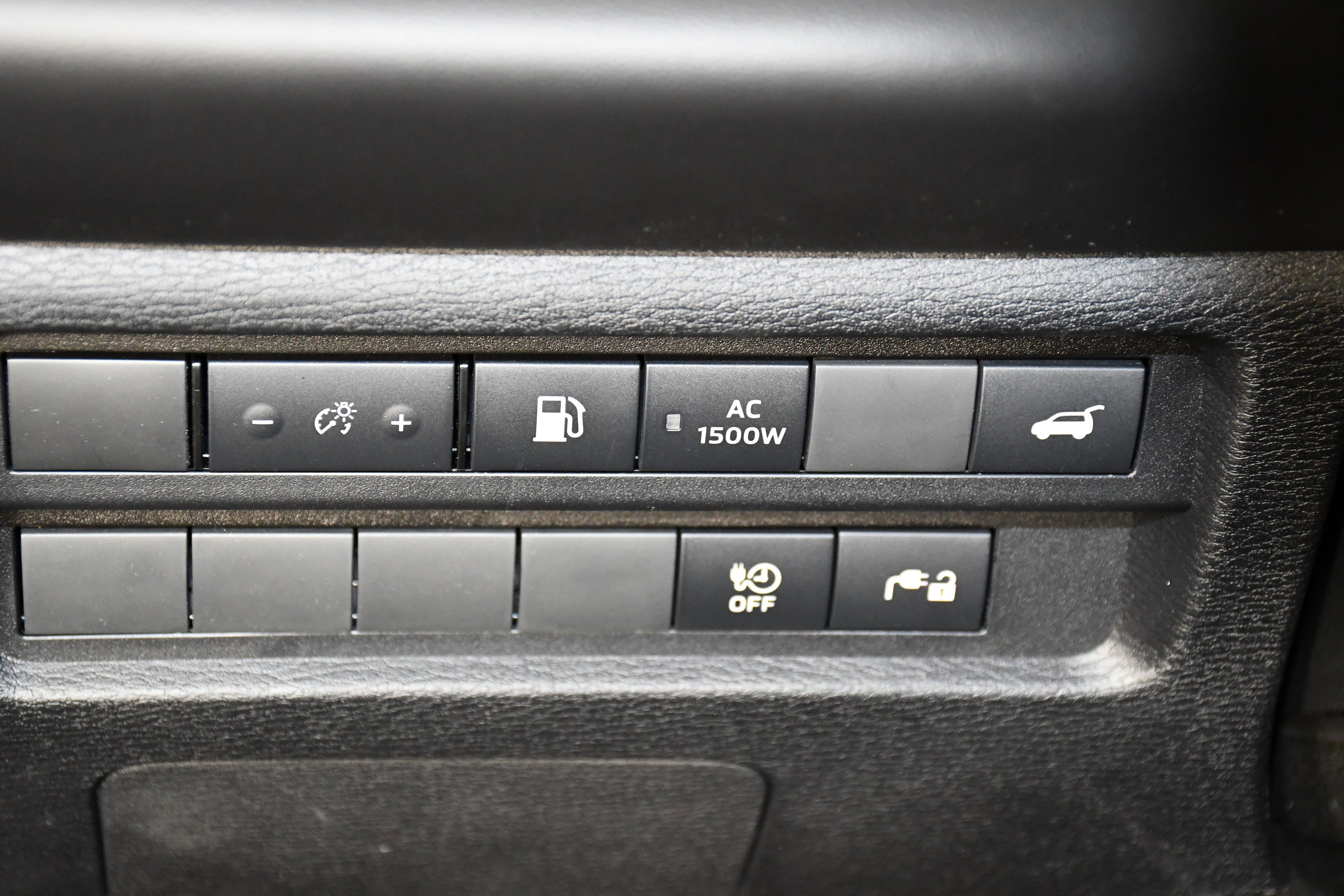 Used 2025 Mitsubishi Outlander SEL image 34