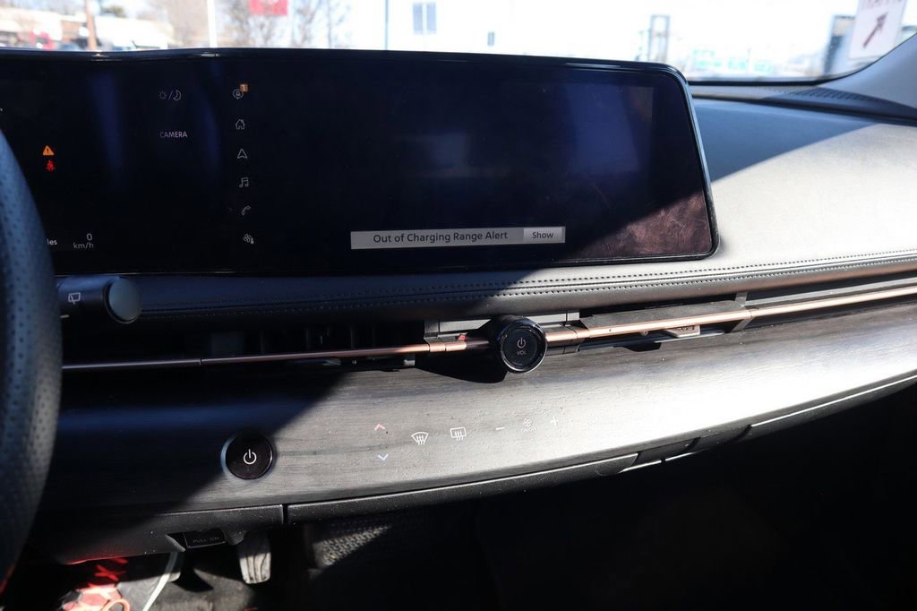 Certified 2024 Nissan Ariya AWD image 19