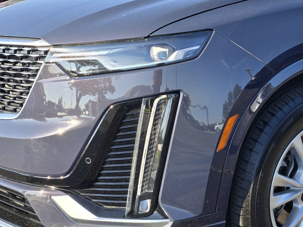Certified 2024 Cadillac XT6 Luxury w/ LPO, Floor Liner Package AWD/4WD image 5