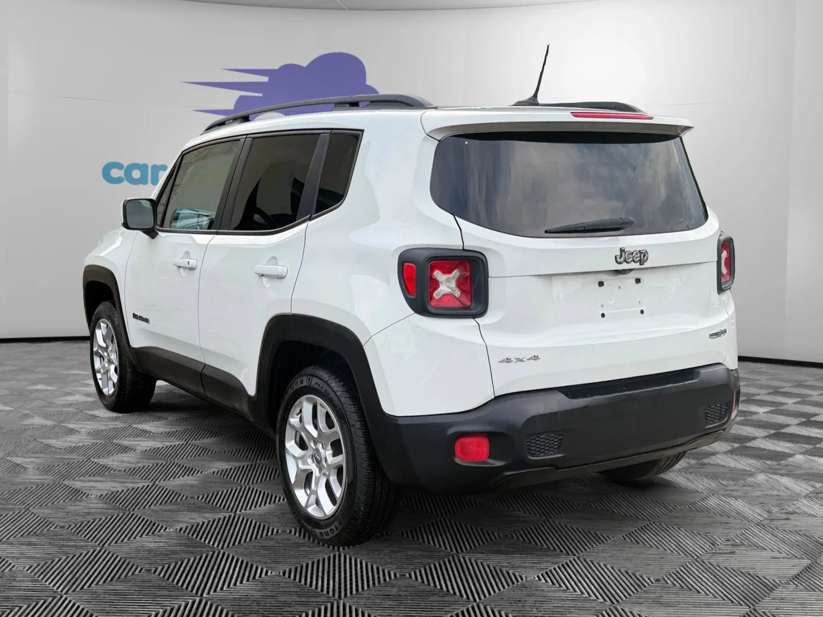 Used 2015 Jeep Renegade Latitude AWD/4WD image 3