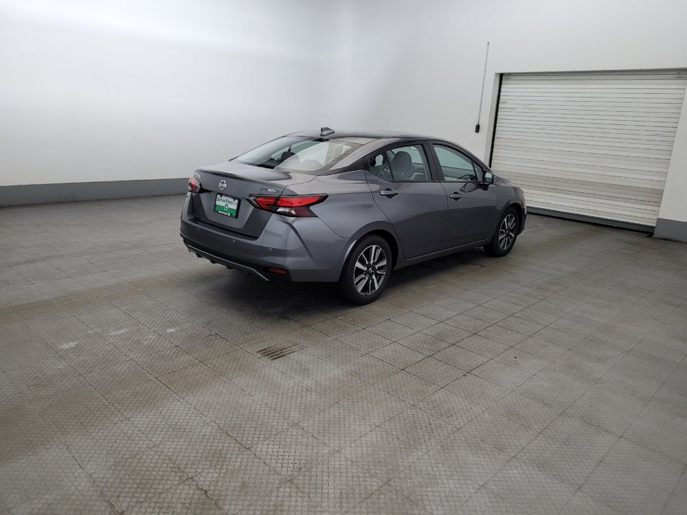 Used 2021 Nissan Versa SV FWD image 9