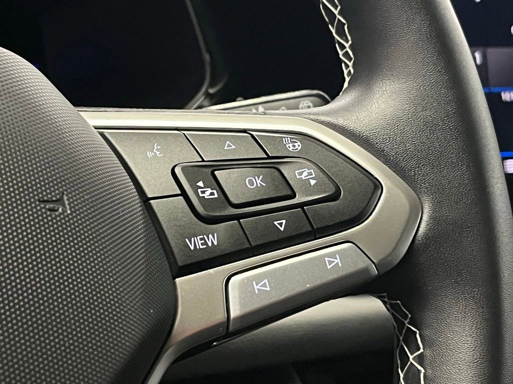 Used 2023 Volkswagen Taos SE w/ Panoramic Sunroof Package image 26