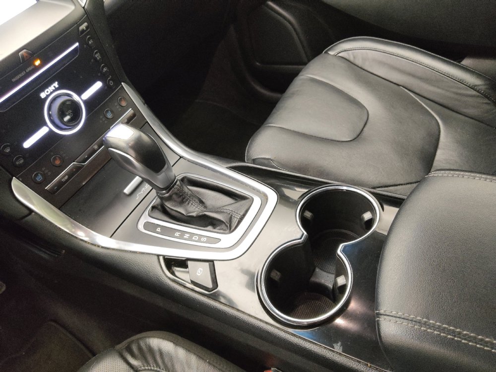 Used 2016 Ford Edge Titanium w/ Equipment Group 301A AWD/4WD image 26