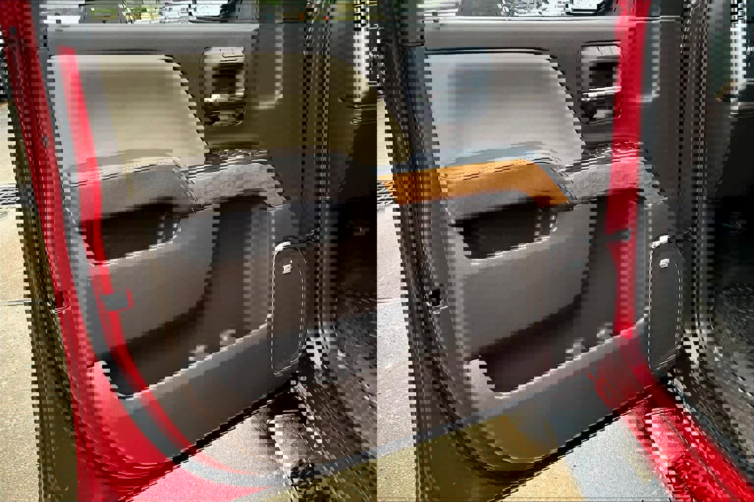 Used 2018 Chevrolet Silverado 1500 LTZ w/ Texas Edition RWD image 22