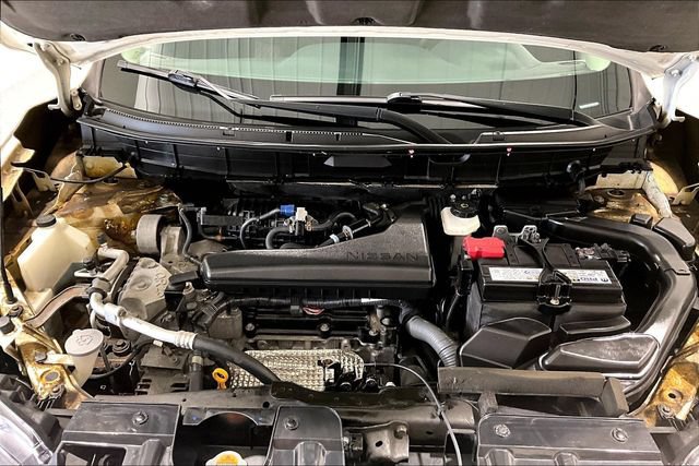 Used 2019 Nissan Rogue S FWD image 35