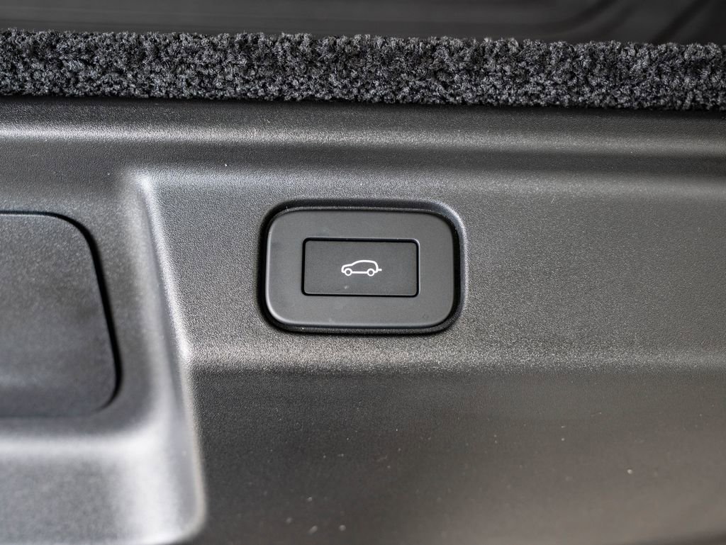 New 2026 Land Rover Range Rover Long Wheelbase SE AWD/4WD image 21