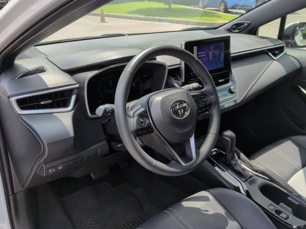 Used 2025 Toyota Corolla XSE FWD image 12