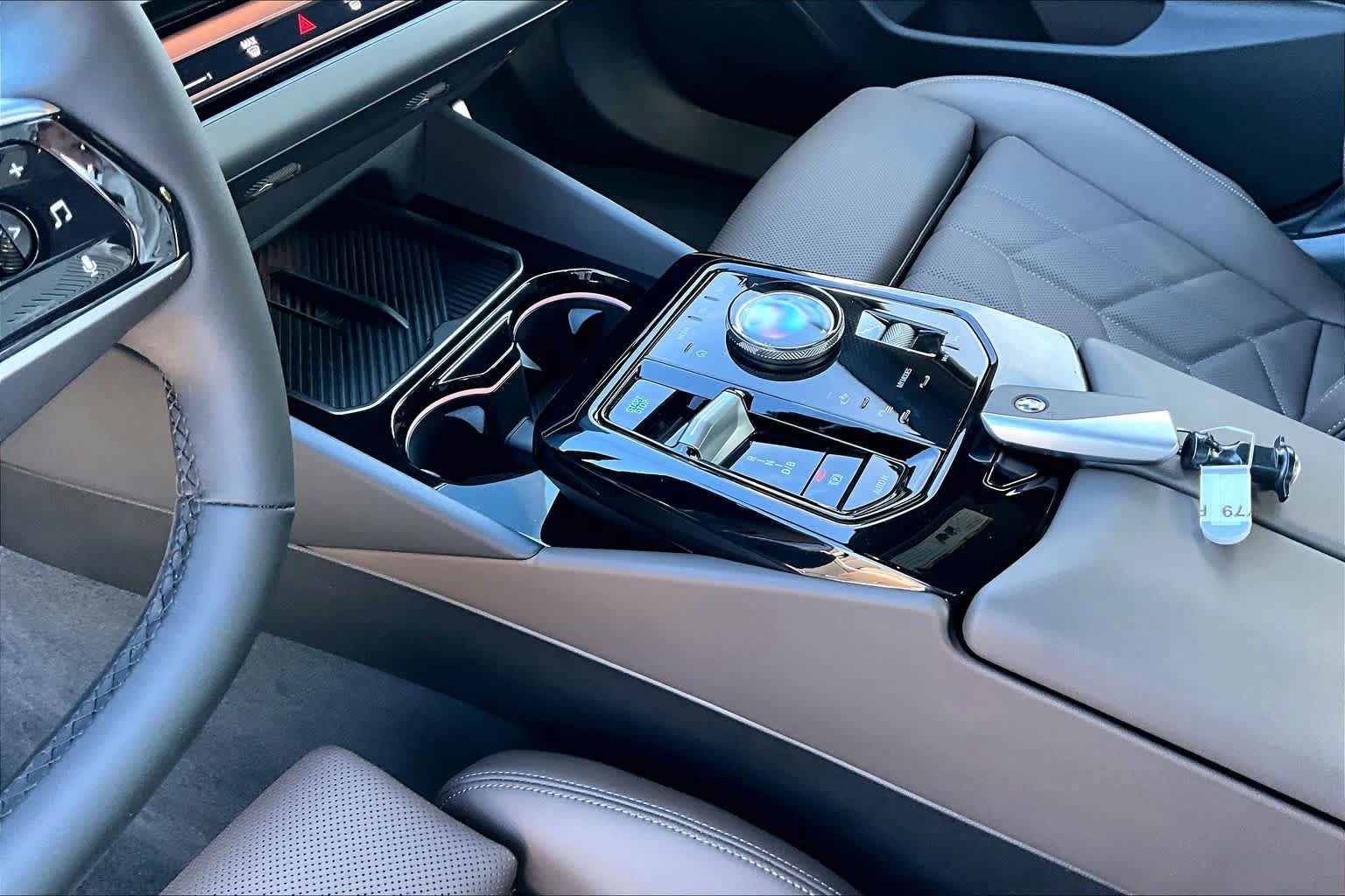 Certified 2024 BMW i5 eDrive40i w/ M Sport Package RWD image 16