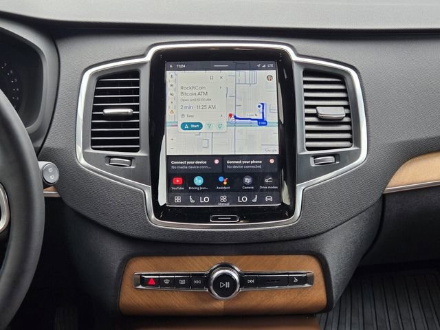 Used 2023 Volvo XC90 B6 Core AWD/4WD image 18
