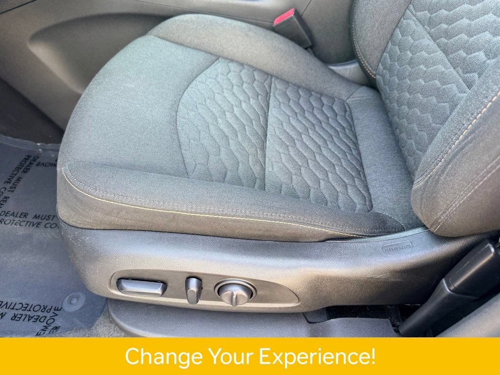 Used 2019 Chevrolet Equinox LT FWD image 12