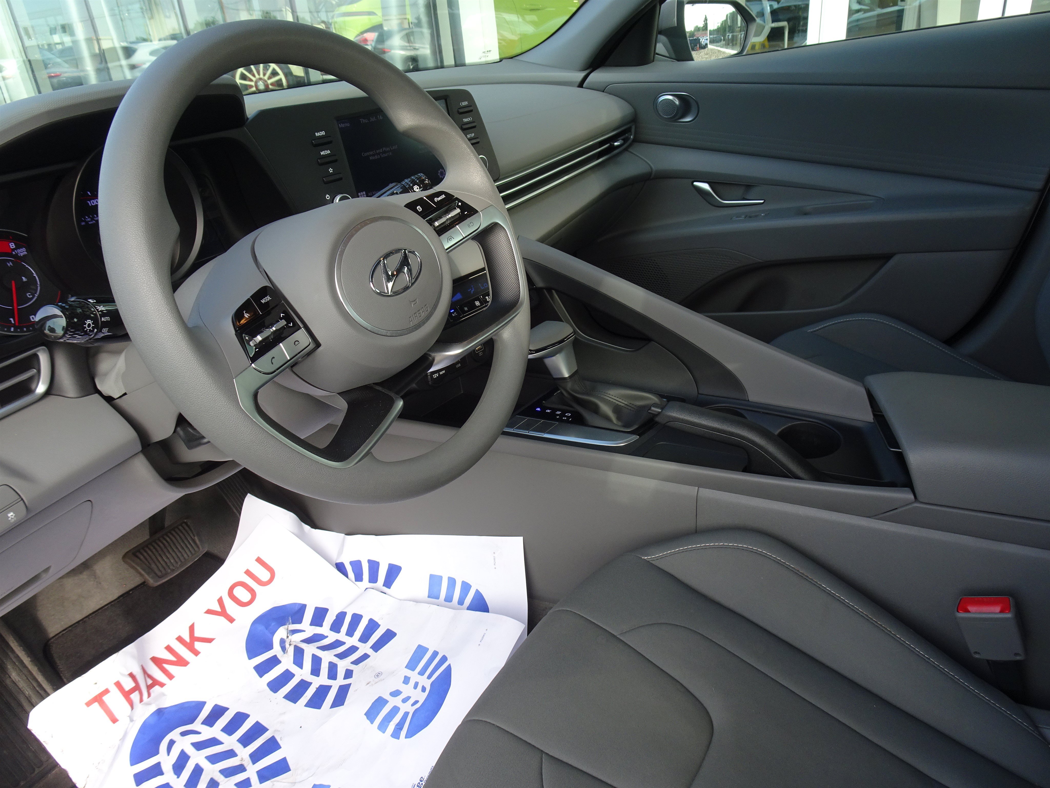Used 2023 Hyundai Elantra SEL FWD image 11