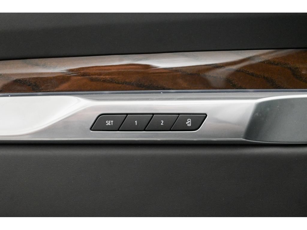 New 2025 Cadillac Escalade Sport Platinum w/ LPO, ONYX Package AWD/4WD image 21