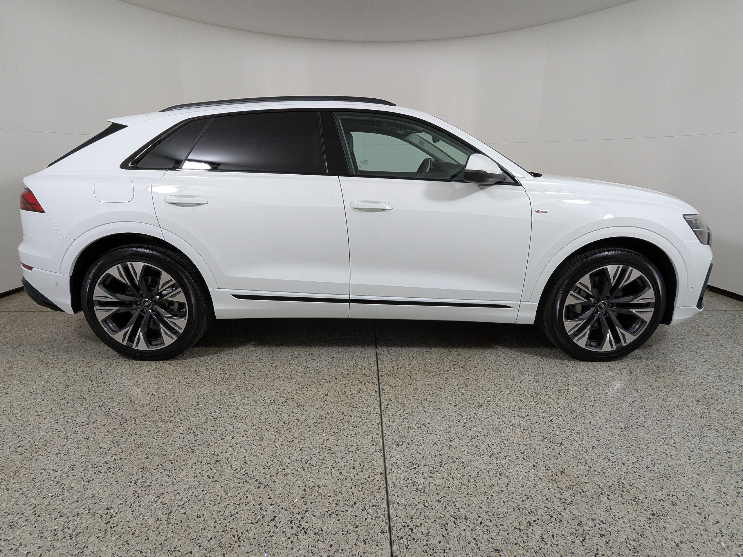 New 2026 Audi Q8 Premium Plus image 8