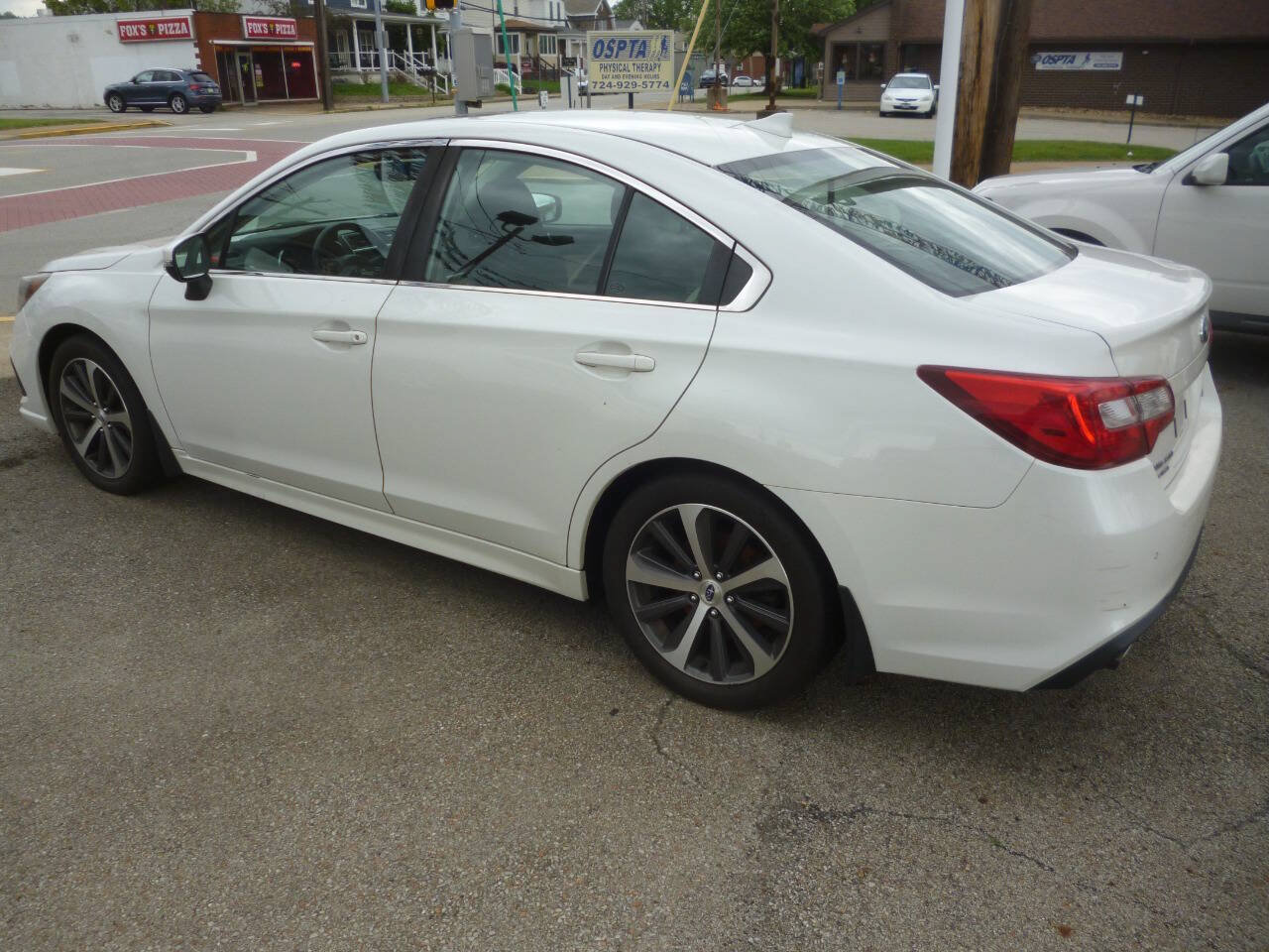 Used 2018 Subaru Legacy 2.5i Limited AWD/4WD image 3
