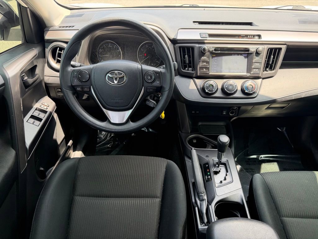 Used 2018 Toyota RAV4 LE w/ Carpet Mat Package FWD image 16