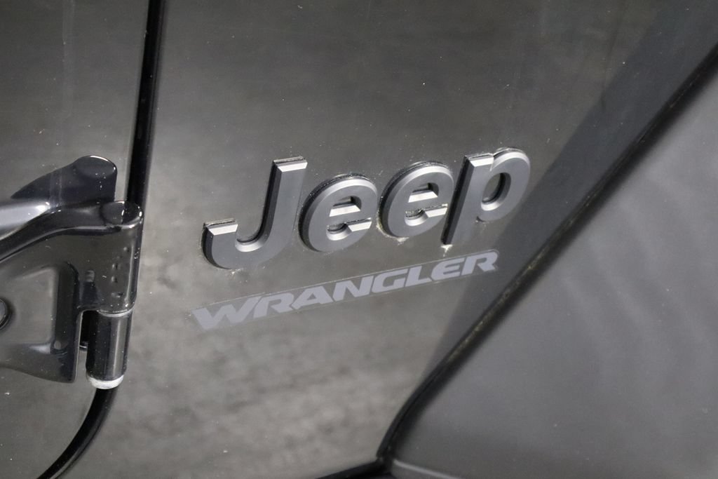 Used 2022 Jeep Wrangler Sport AWD/4WD image 36