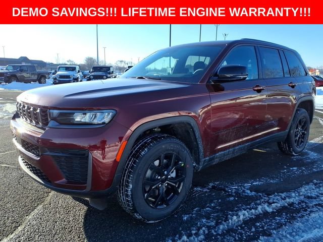 New 2026 Jeep Grand Cherokee Altitude AWD/4WD image 3