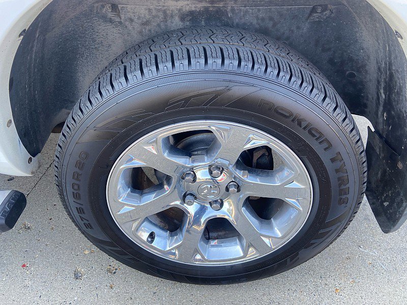 Used 2017 RAM 1500 Laramie image 11