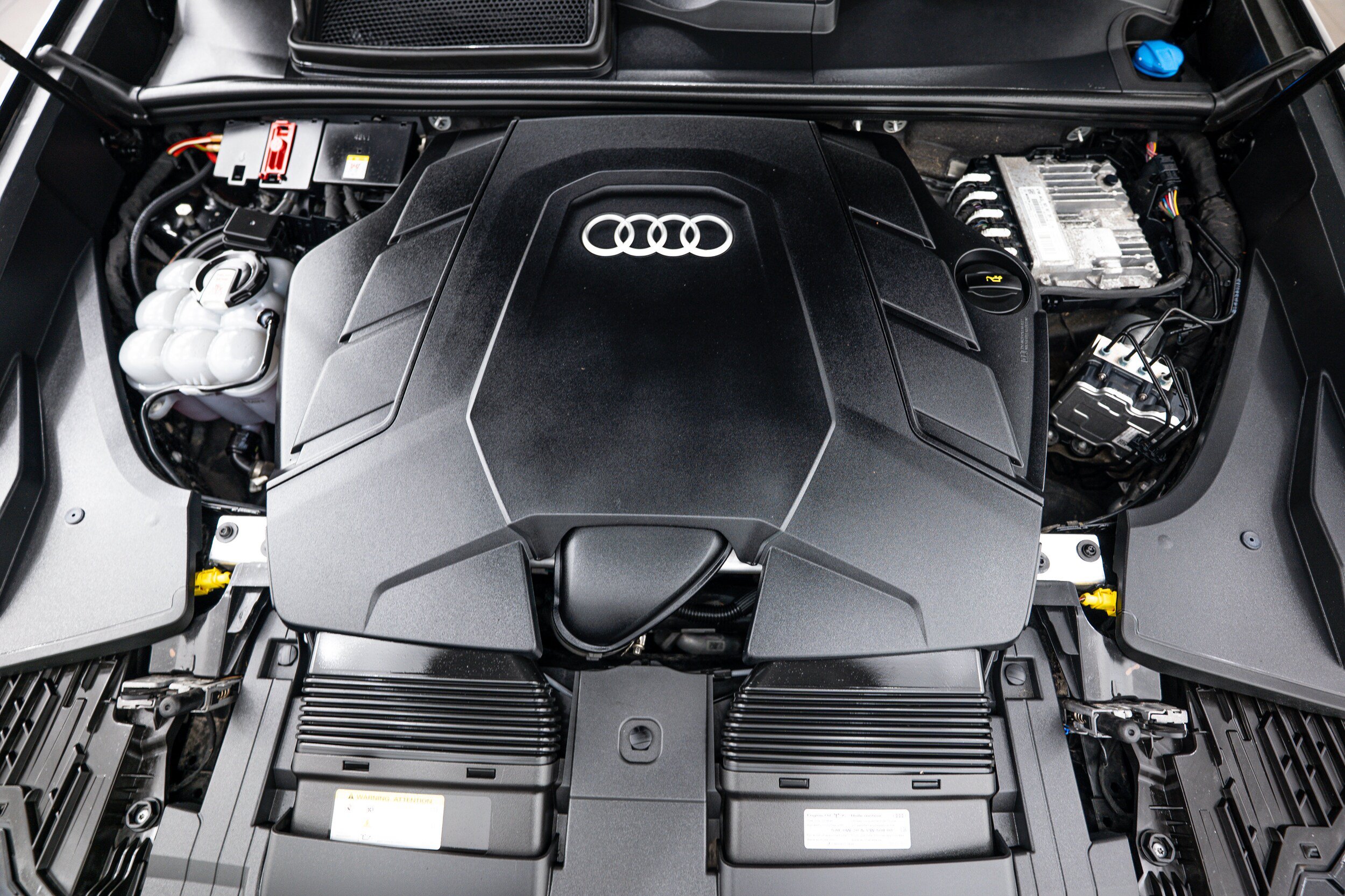 Certified 2024 Audi Q8 Prestige w/ Prestige Package AWD/4WD image 24