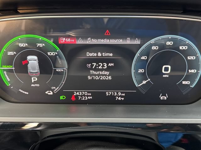 Used 2024 Audi Q8 e-tron Premium Plus w/ Premium Plus Package AWD/4WD image 26