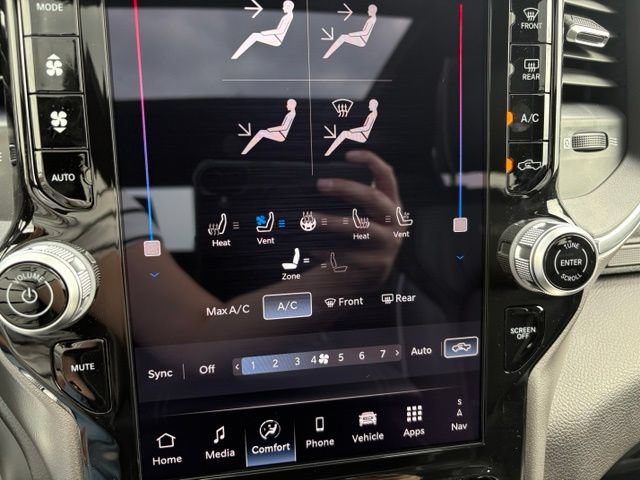 New 2027 RAM 1500 Laramie w/ Night Edition AWD/4WD image 28