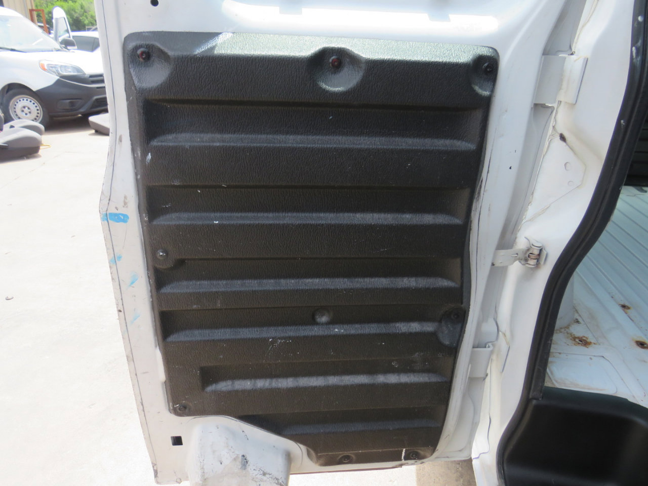 Used 2008 Chevrolet Express 1500 image 18