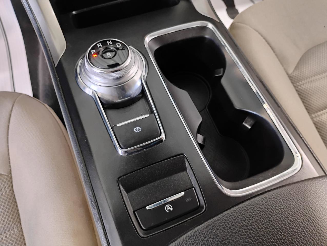 Used 2019 Ford Fusion SE image 69