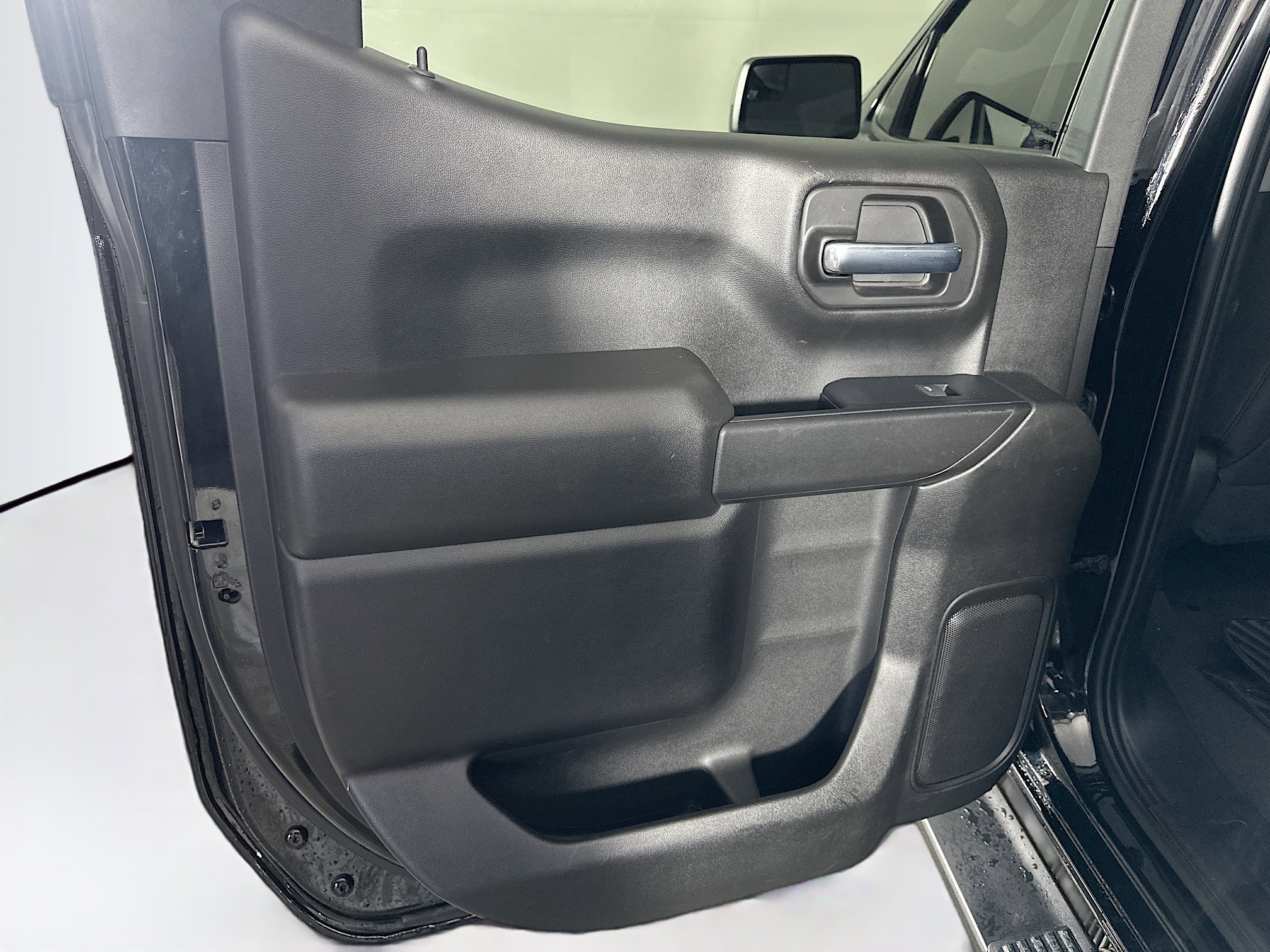 Used 2023 Chevrolet Silverado 1500 Custom w/ LPO, Dark Essentials Package image 25