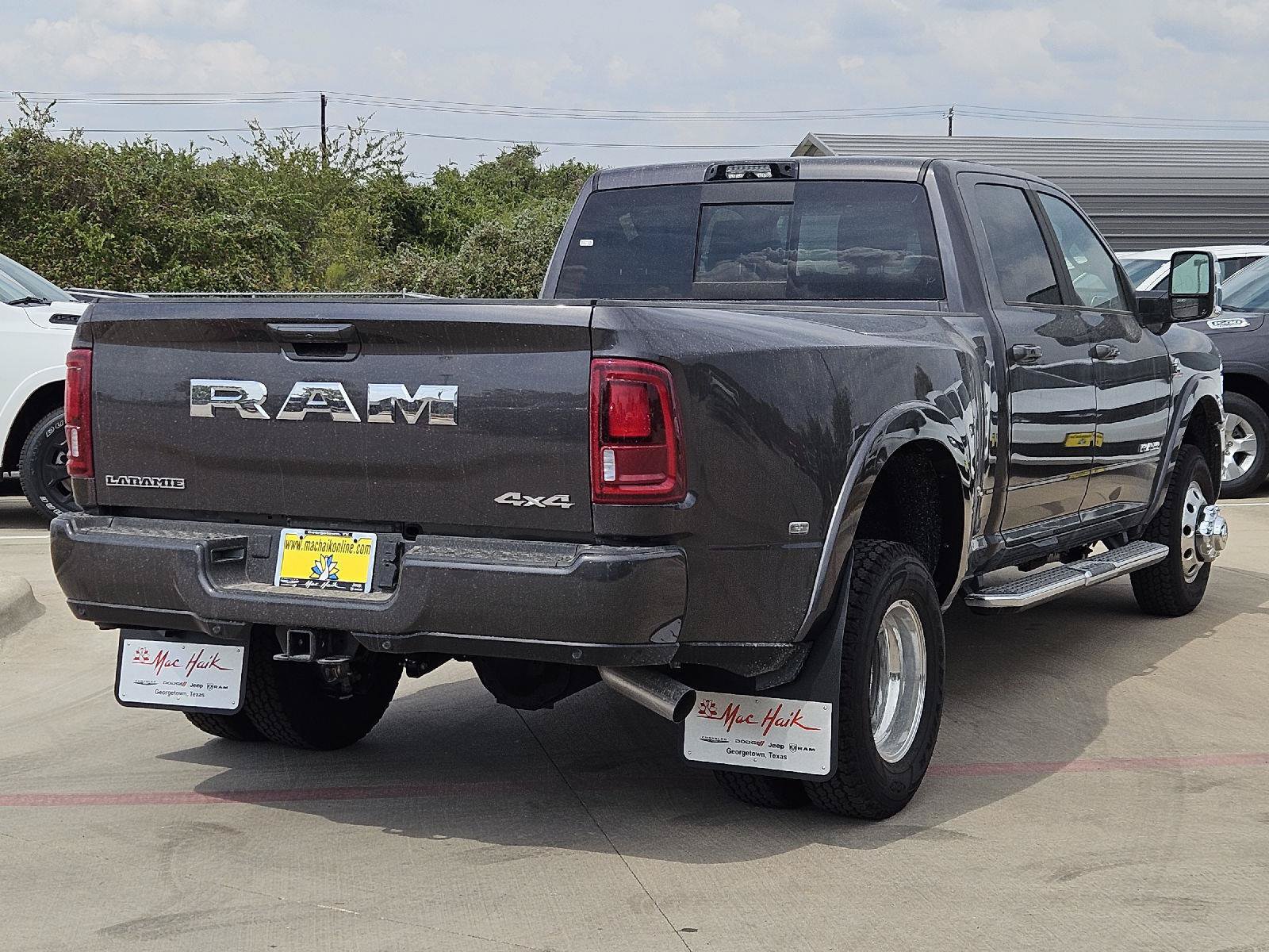 New 2027 RAM 3500 Laramie AWD/4WD image 4