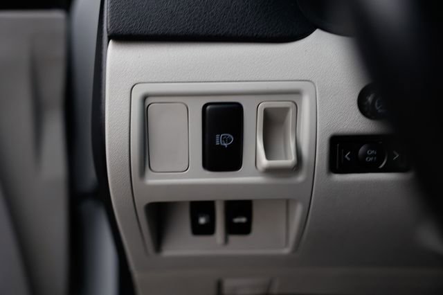 Used 2011 Lexus IS 350 4dr Sedan RWD image 50